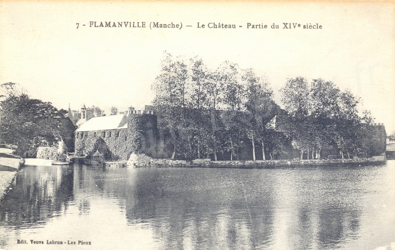 Flamanville - Le Château - Partie du XIVe siècle
