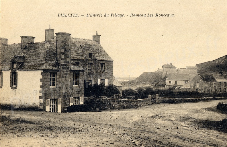 Diélette - L'entrée du village - Hameau Les Monceaux