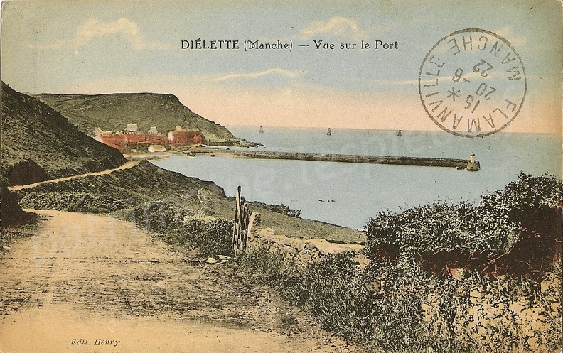 Diélette (Manche) - Vue sur le port