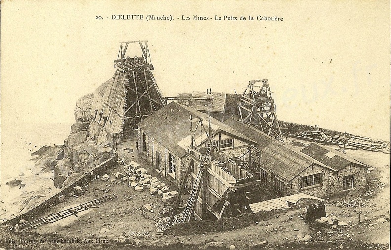 Diélette (Manche) - la Mine - Le puits de la cabotière