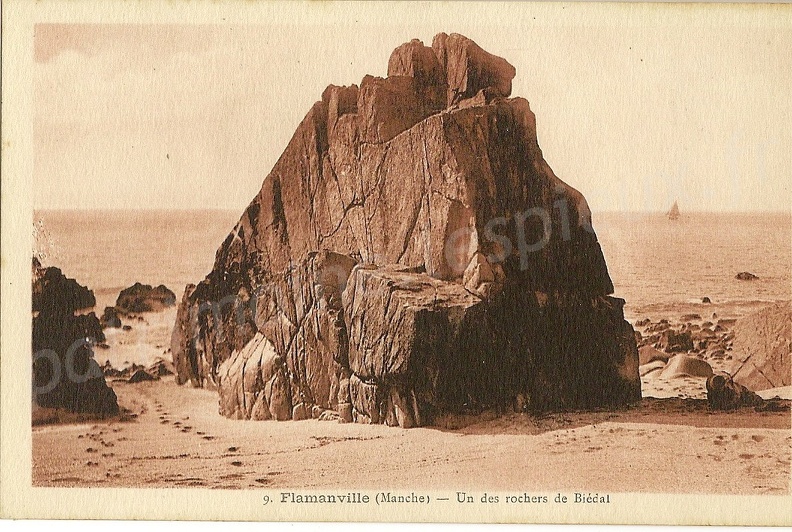 Flamanville (Manche) - Un des rochers de Biédal