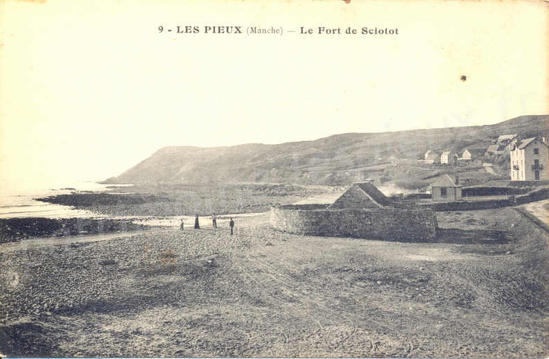 Les Pieux (Manche) - Le Fort de Sciotot