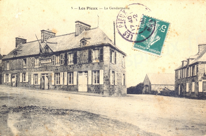 Les Pieux - La Gendarmerie
