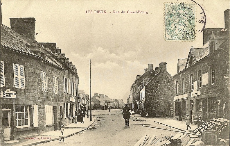 Les Pieux - Rue du Grand-Bourg