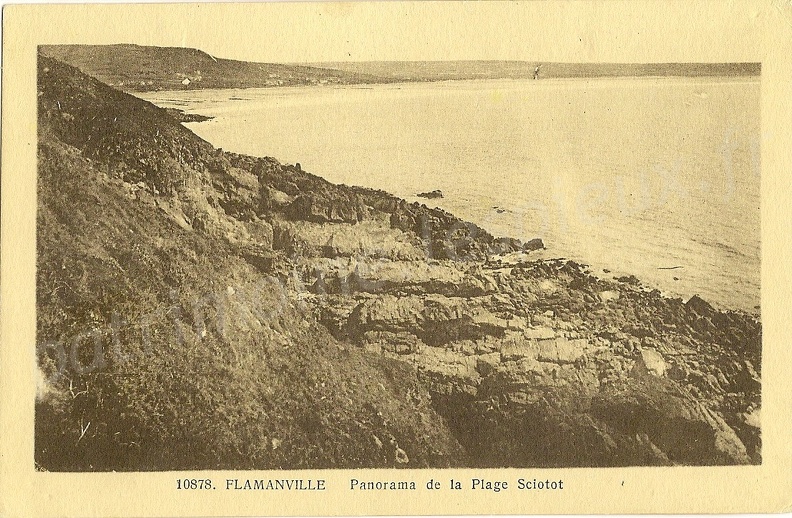 Flamanville - Panorama de la plage Sciotot