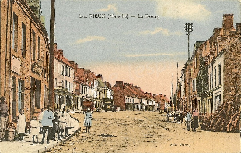 Les Pieux (Manche) - Le Bourg